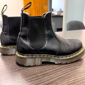 Dr. Marten Chelsea Boot 24040
